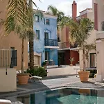 Grecotel Plaza House Hotell 4*