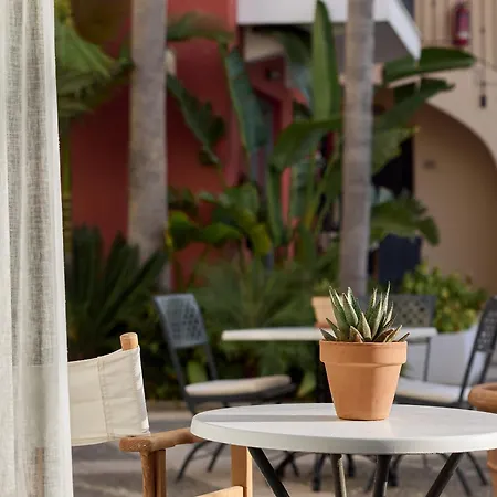 Grecotel Plaza Hotel Rétino