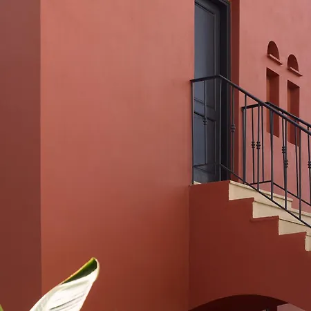 Grecotel Plaza House