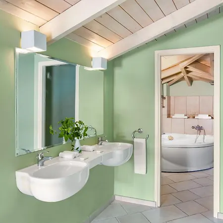 Grecotel Plaza House 4*