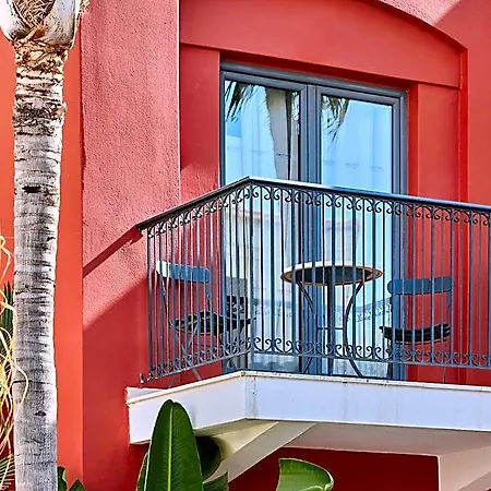 Grecotel Plaza House 4*