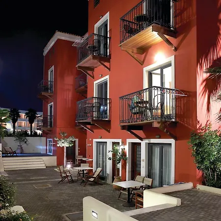Grecotel Plaza House