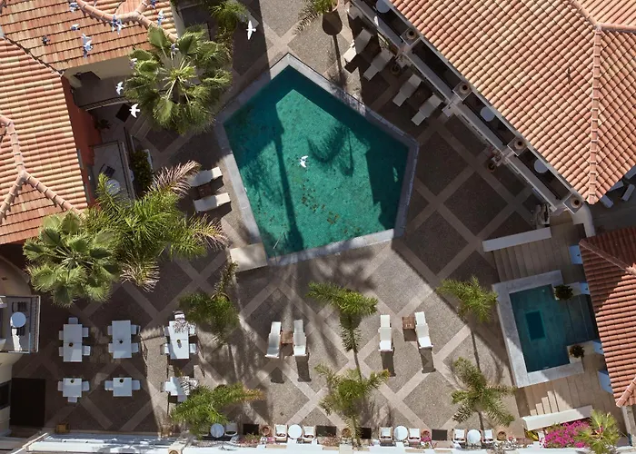 Grecotel Plaza House Ξενοδοχείο