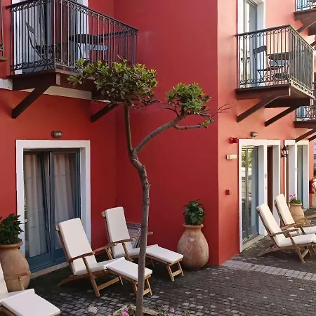 Grecotel Plaza House 4* 레팀노