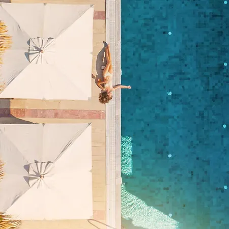 Grecotel Plaza House 호텔 레팀노