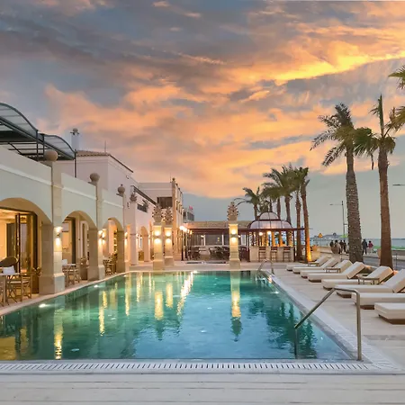 Grecotel Plaza House 호텔 레팀노