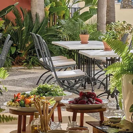 Grecotel Plaza House