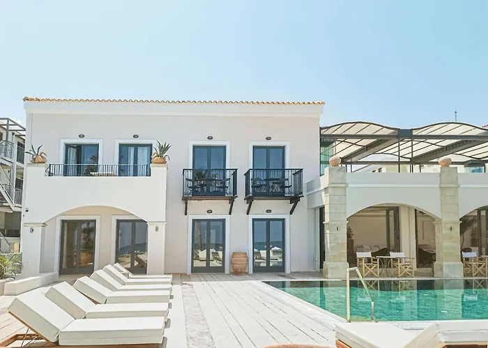 מלון Grecotel Plaza House 4*