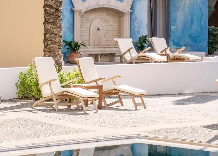 Grecotel Plaza House 4*