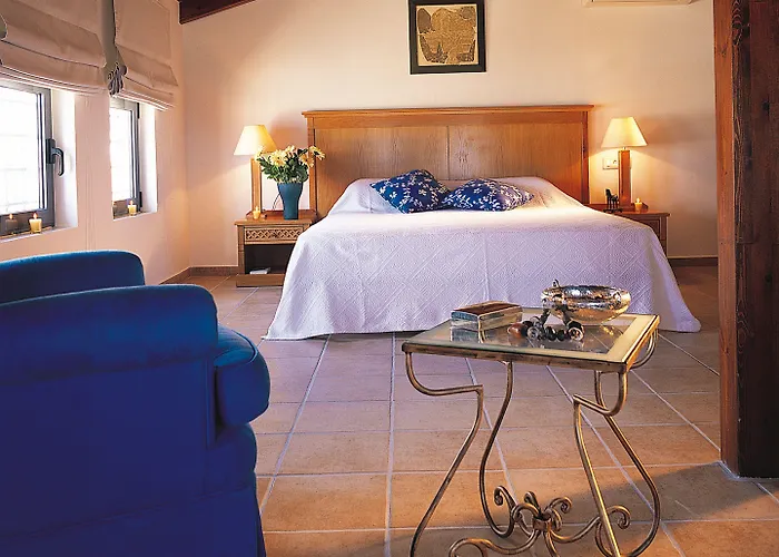 Grecotel Plaza House 4* העיירה רתימנו