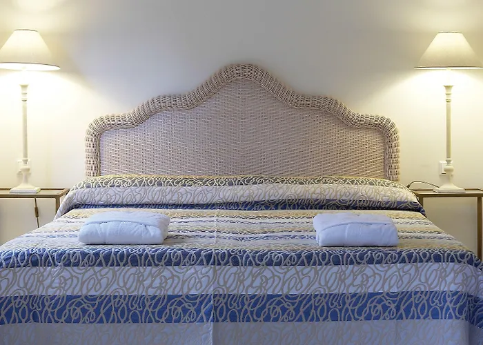 Grecotel Plaza House מלון העיירה רתימנו