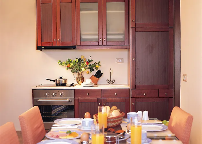 Grecotel Plaza House Hotel