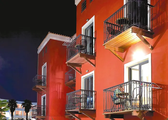 Grecotel Plaza House מלון העיירה רתימנו